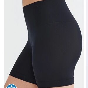 Yummie Women's Classic Black Shorts